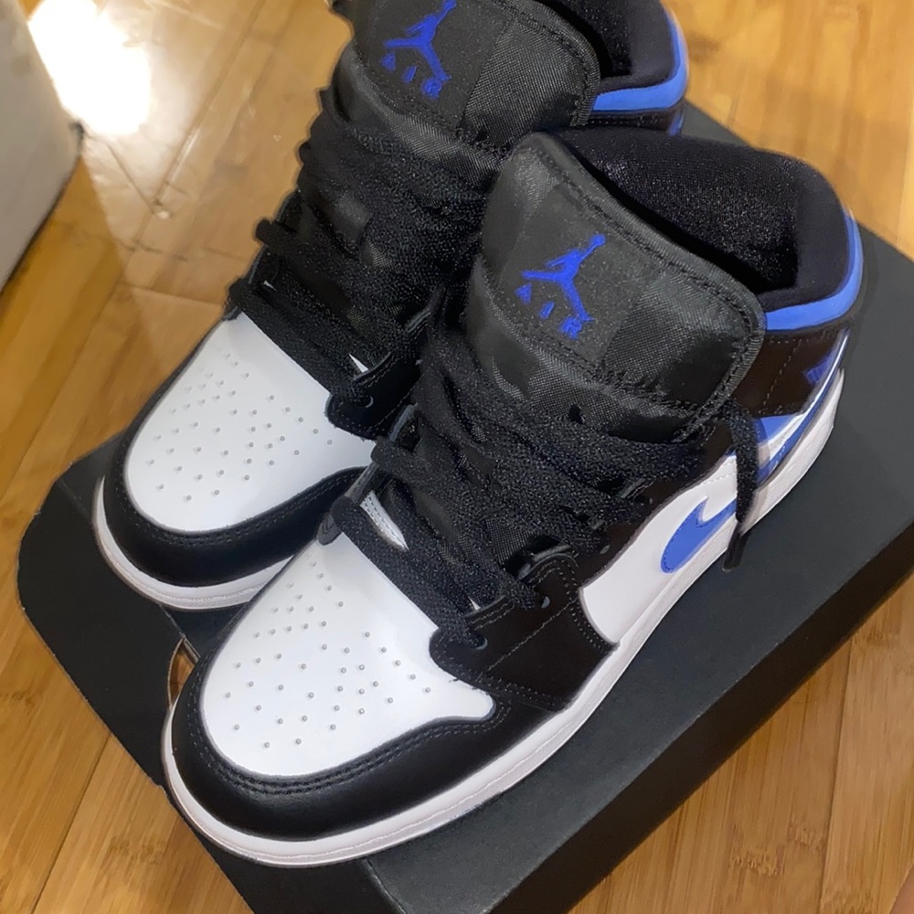 air Jordan mid GS